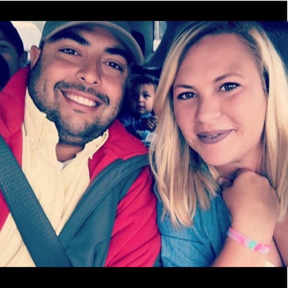 Meet your Posher, Carlos - Picture 1 of 1